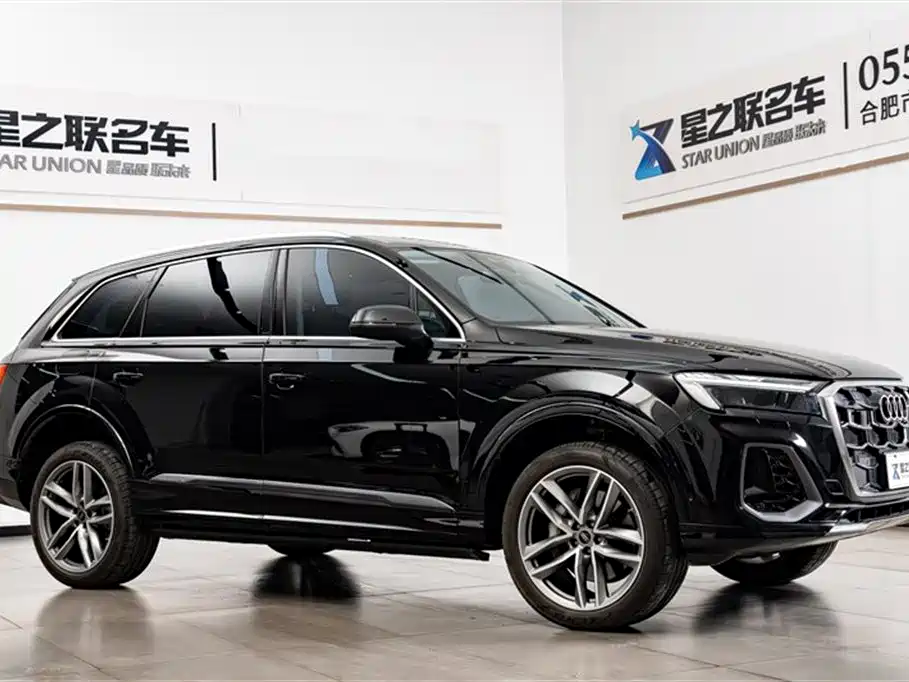 Audi Q7 2025 — фото 4