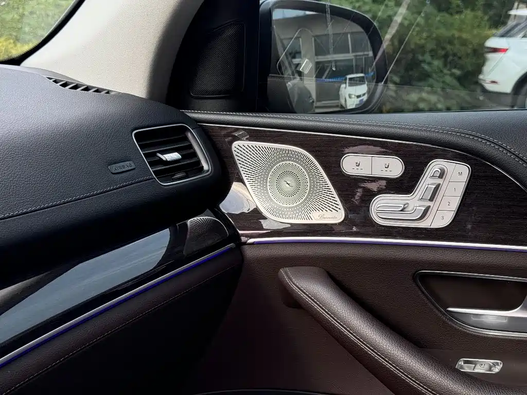 Mercedes-Benz GLS 2023 — фото 13