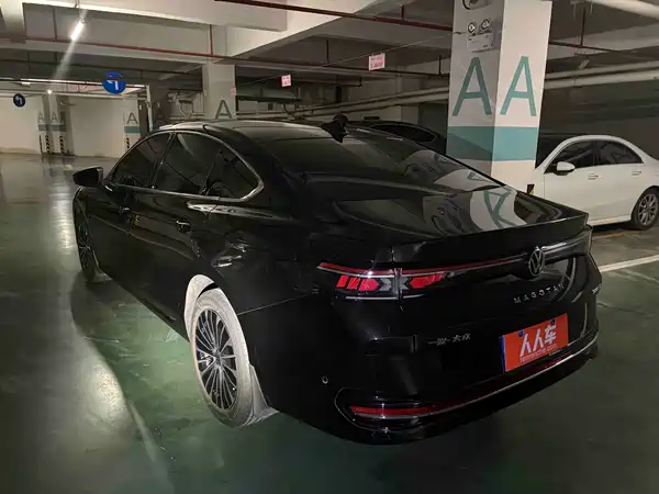 Volkswagen Magotan 2025