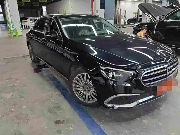 Mercedes-Benz E-Class 2021
