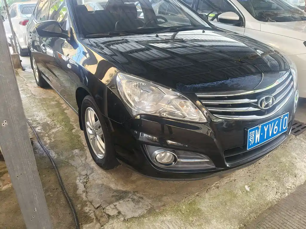 Hyundai Elantra 2015 — фото 3