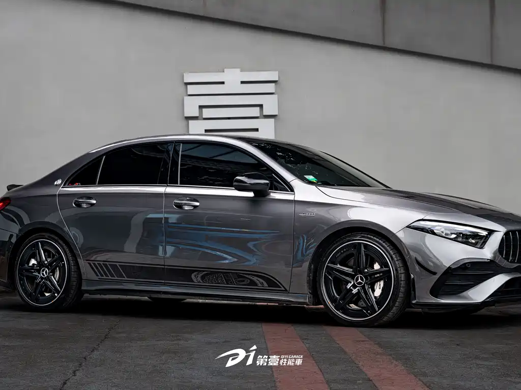 Mercedes-Benz A-Class AMG 2024 — фото 5