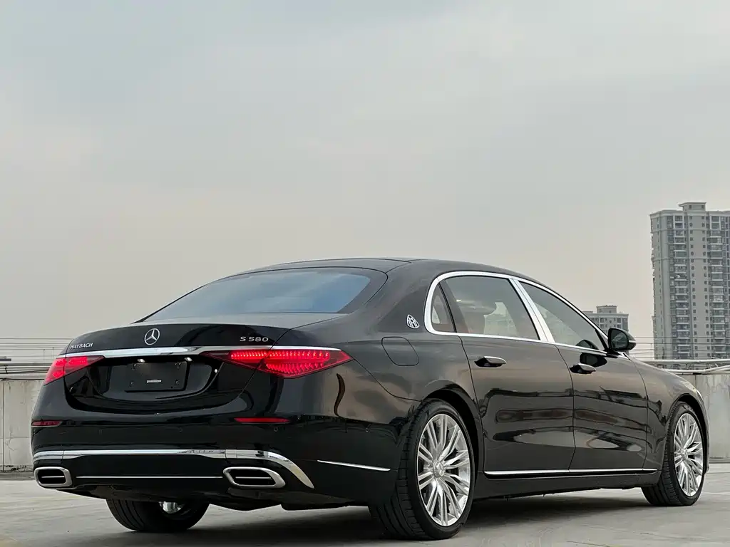 Mercedes-Benz Maybach S-Class 2022 — фото 10