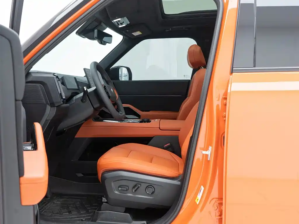 Ford Bronco 2025 — фото 11