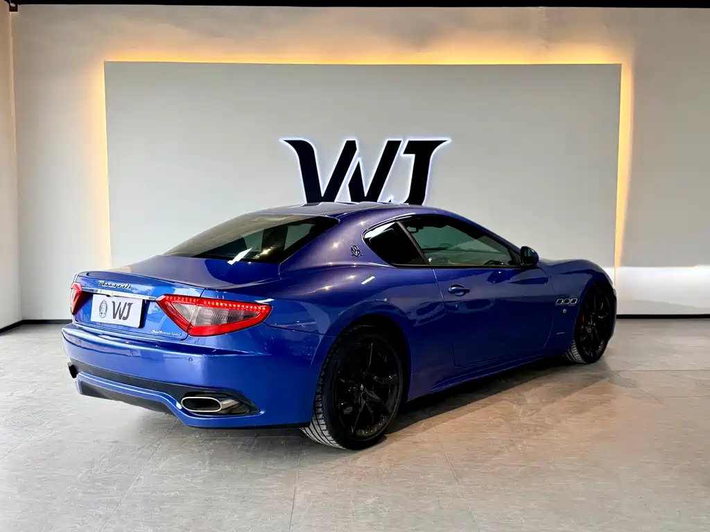 Maserati Granturismo 2013 — фото 4