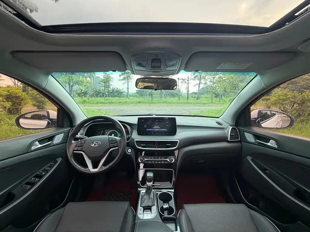 Hyundai Tucson 2020 — фото 11