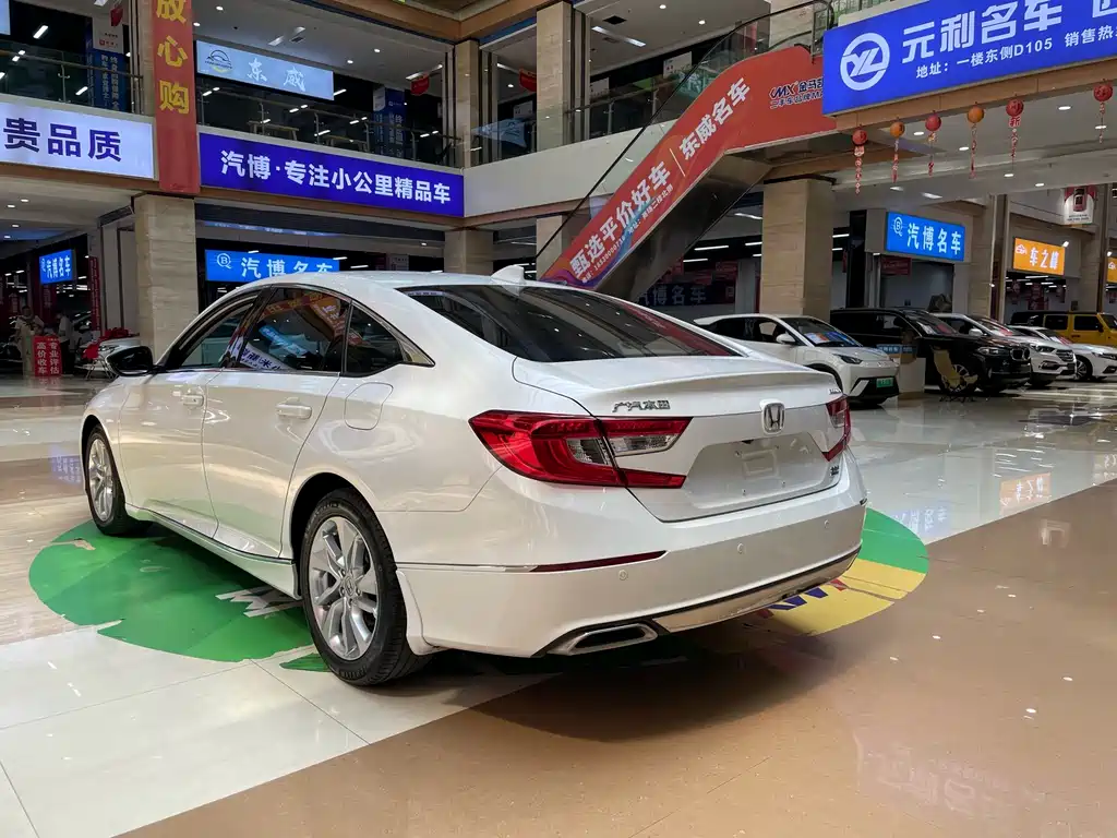Honda Accord 2019 — фото 6