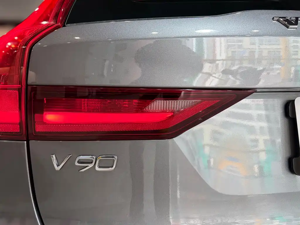 Volvo V90 2019 — фото 23