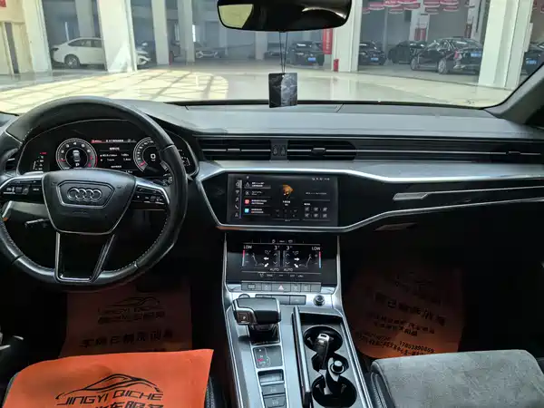 Audi A6L 2021