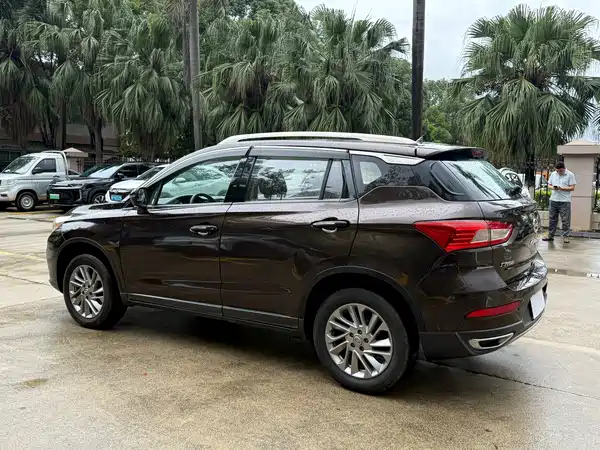 GAC Trumpchi GS4 2017