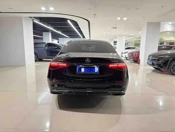 Mercedes-Benz S-Class 2024