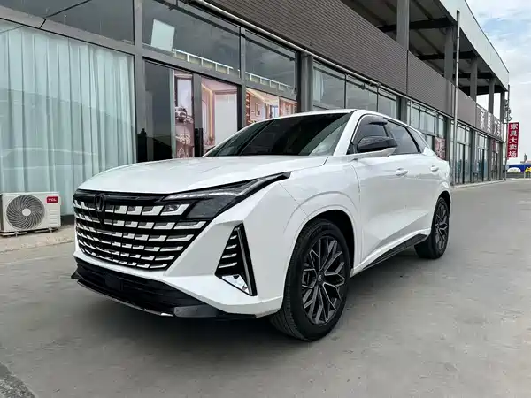 Changan UNI-Z 2025