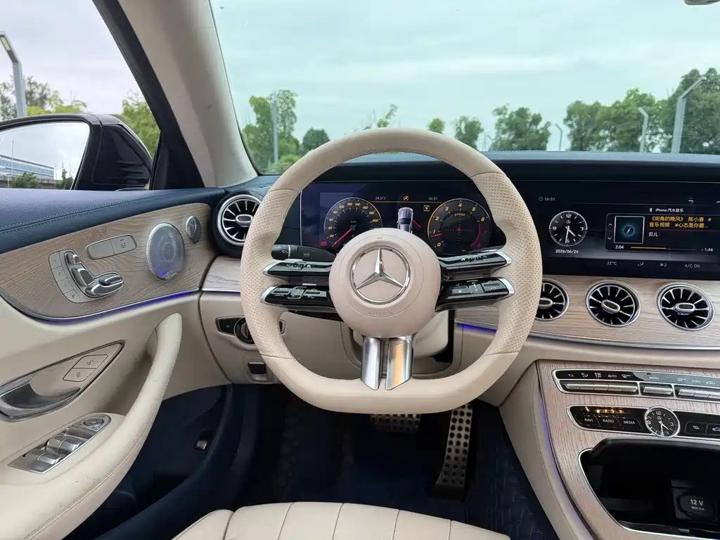 Mercedes-Benz E-Class 2018 — фото 16