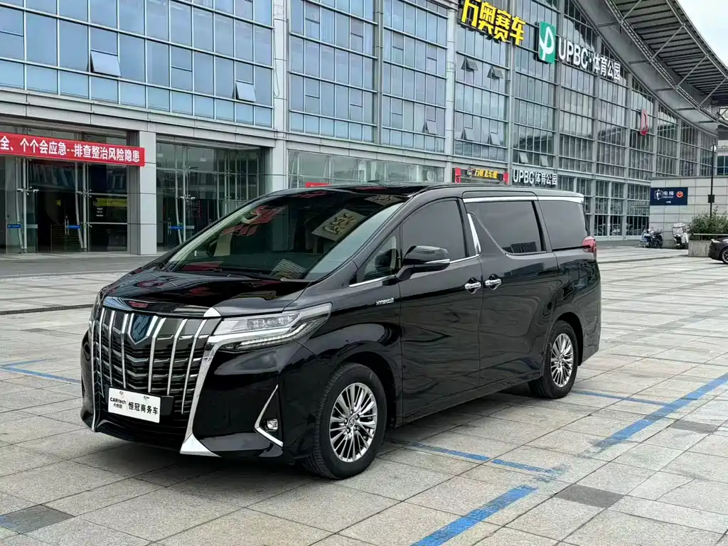 Toyota Alphard 2022 — фото 1