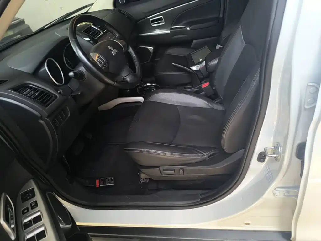 Mitsubishi ASX 2020 — фото 15