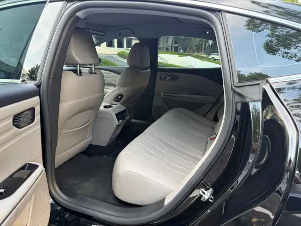 Geely Galaxy Starshine 8 2025