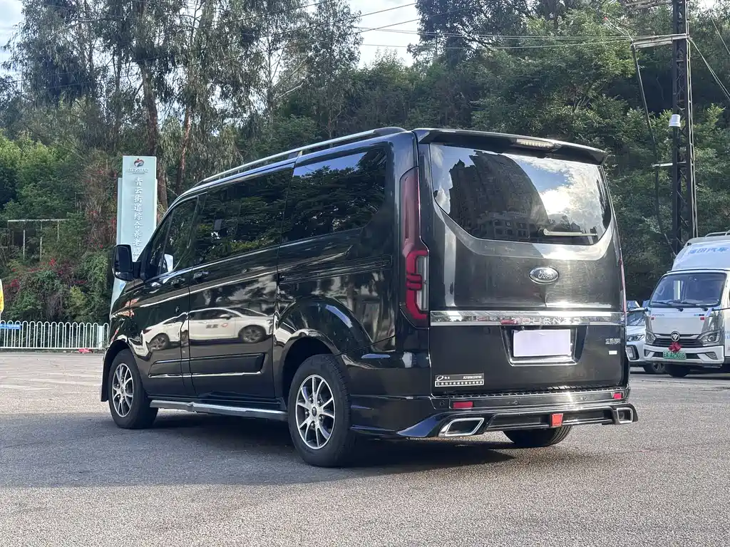 Ford Tourneo 2023 — фото 12