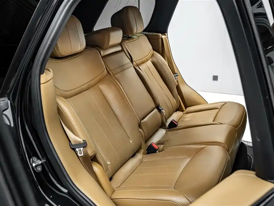 Land Rover Range Rover 2022 — фото 17