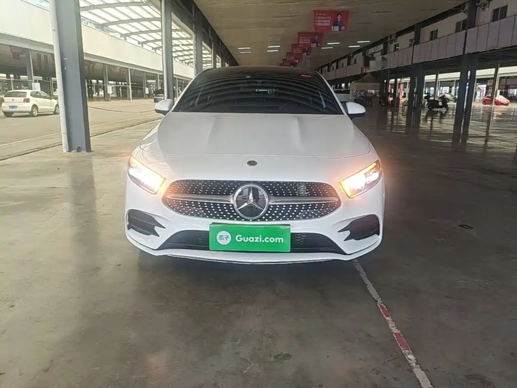 Mercedes-Benz A-Class 2021 — фото 3