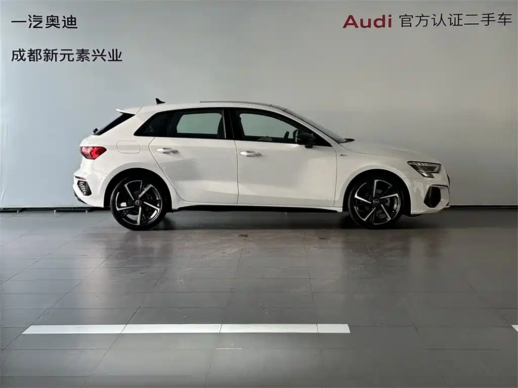 Audi A3 2023 — фото 3