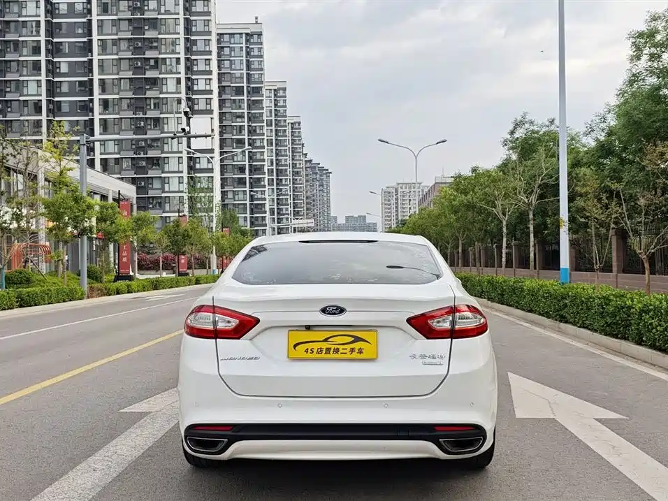 Ford Mondeo 2015 — фото 15