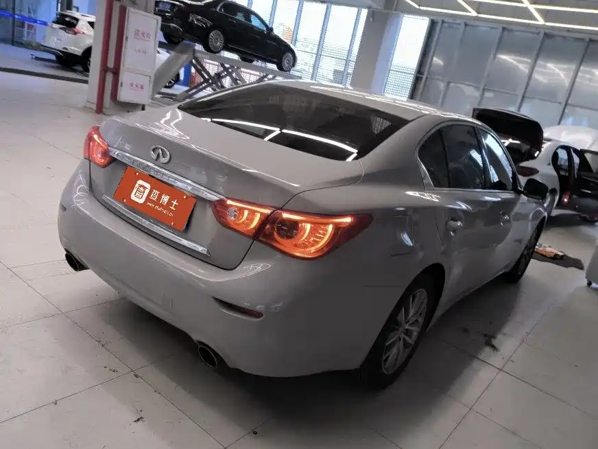 Infiniti Q50L 2016