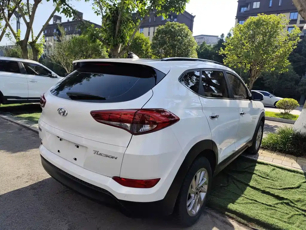 Hyundai Tucson 2016 — фото 8