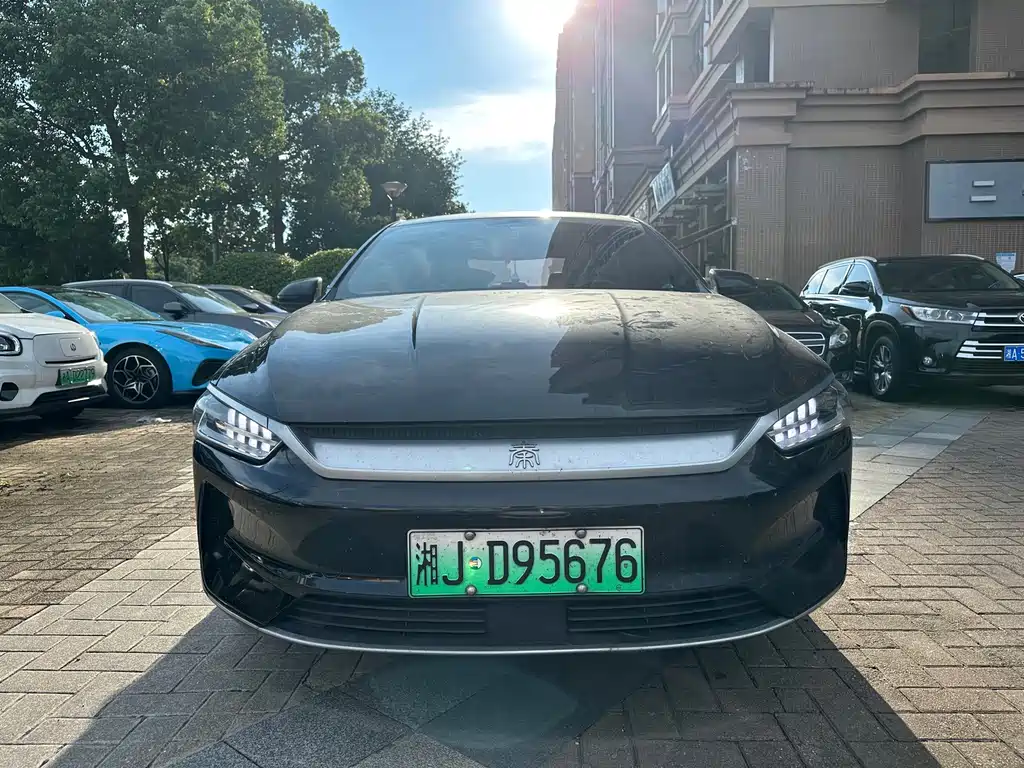 BYD Qin PLUS 2023 — фото 2