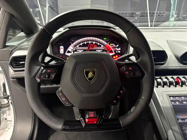 Lamborghini Huracan 2020