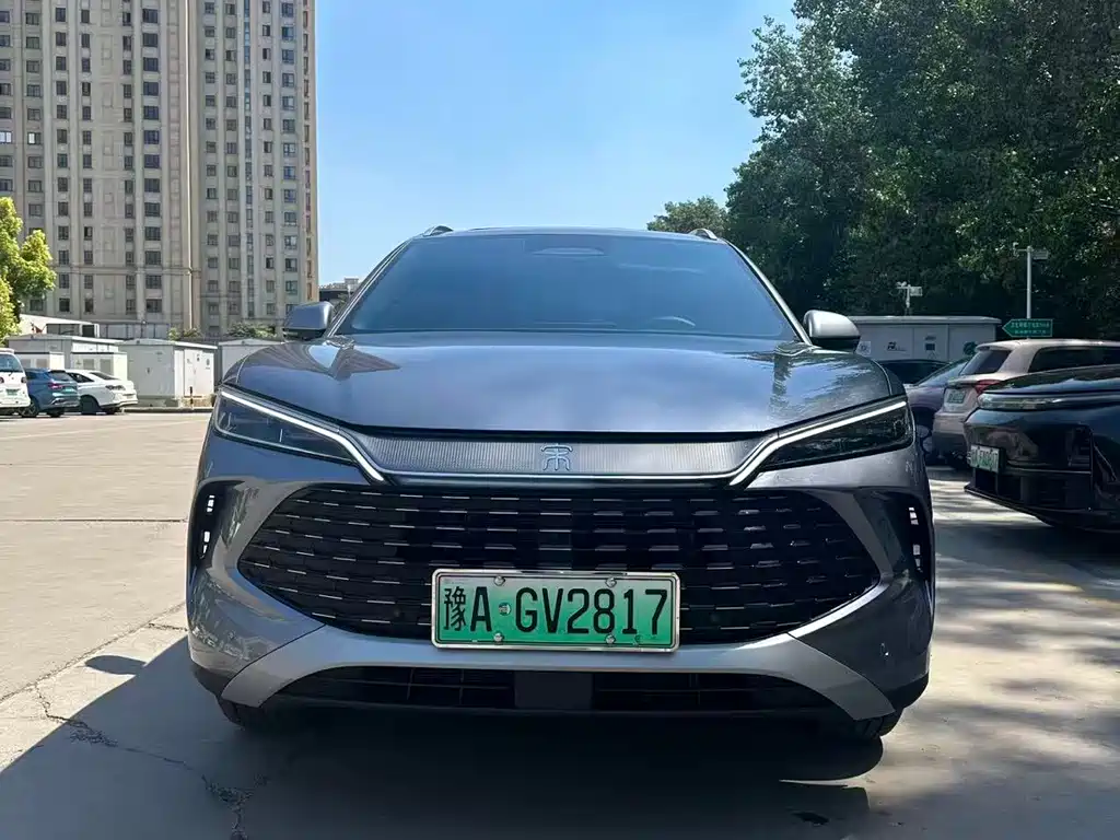 BYD L DM-i 2026 — фото 2