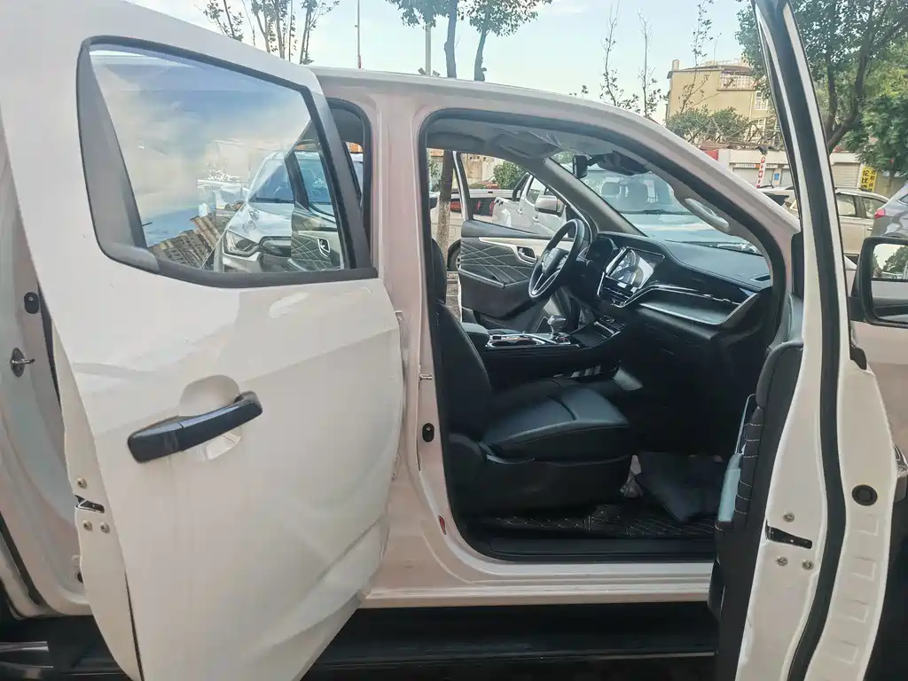 Isuzu D-MAX 2026 — фото 13