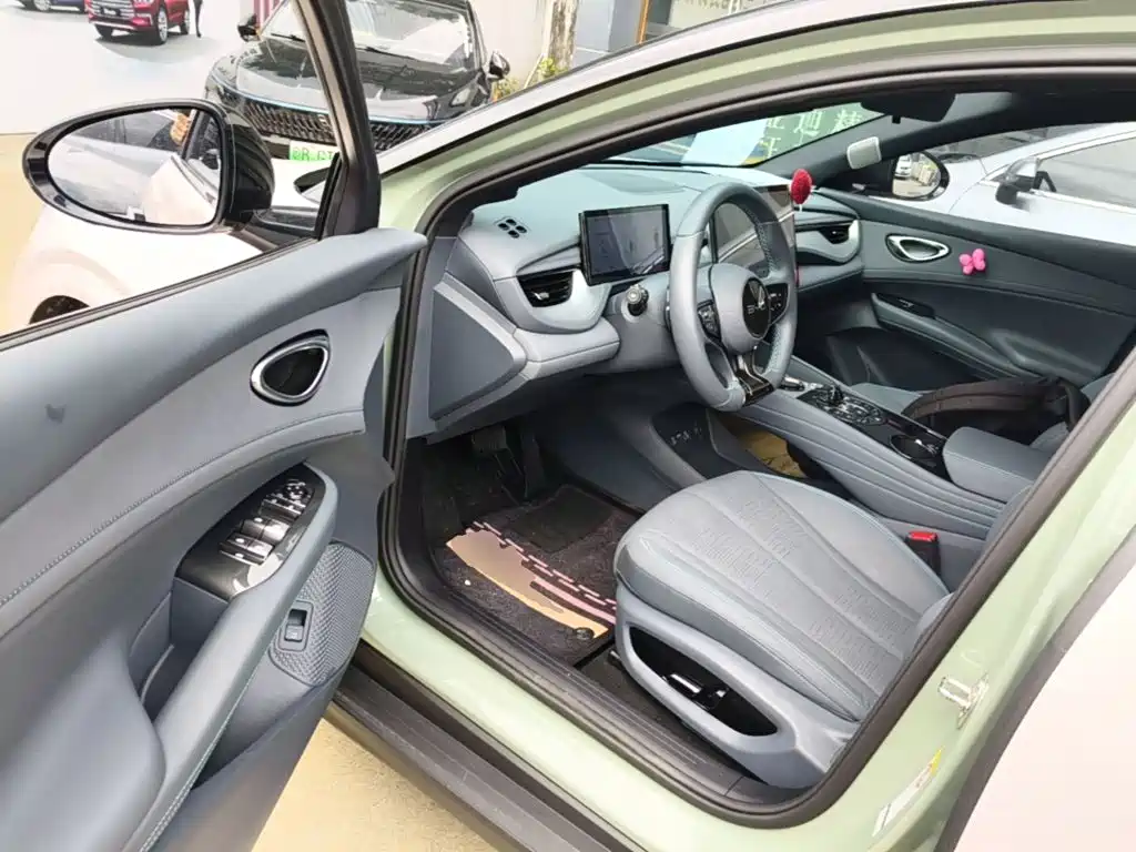 BYD Seal 06GT 2025 — фото 16