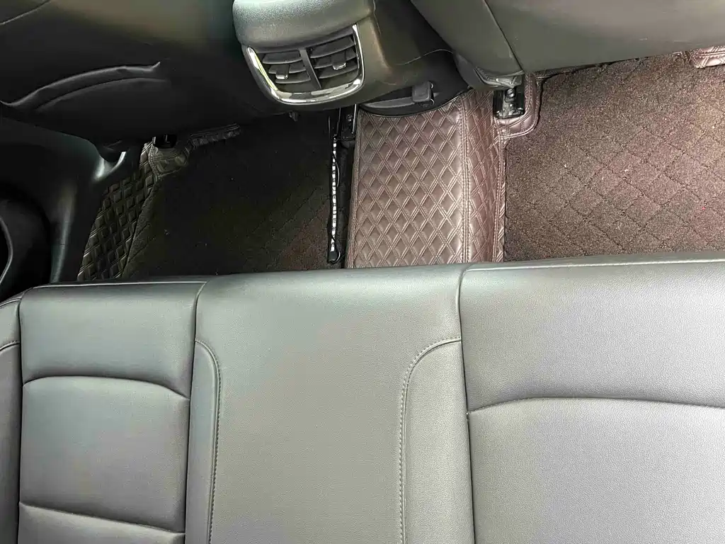 Chevrolet Malibu XL 2022 — фото 15