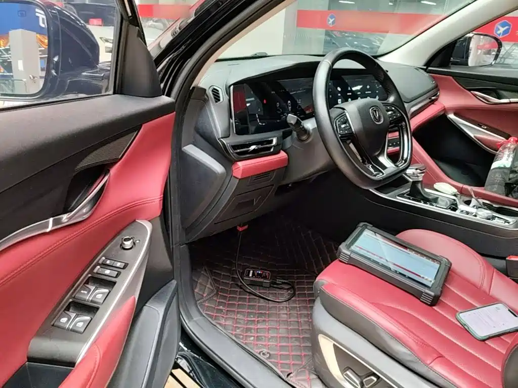 Changan CS75PLUS 2020 — фото 15