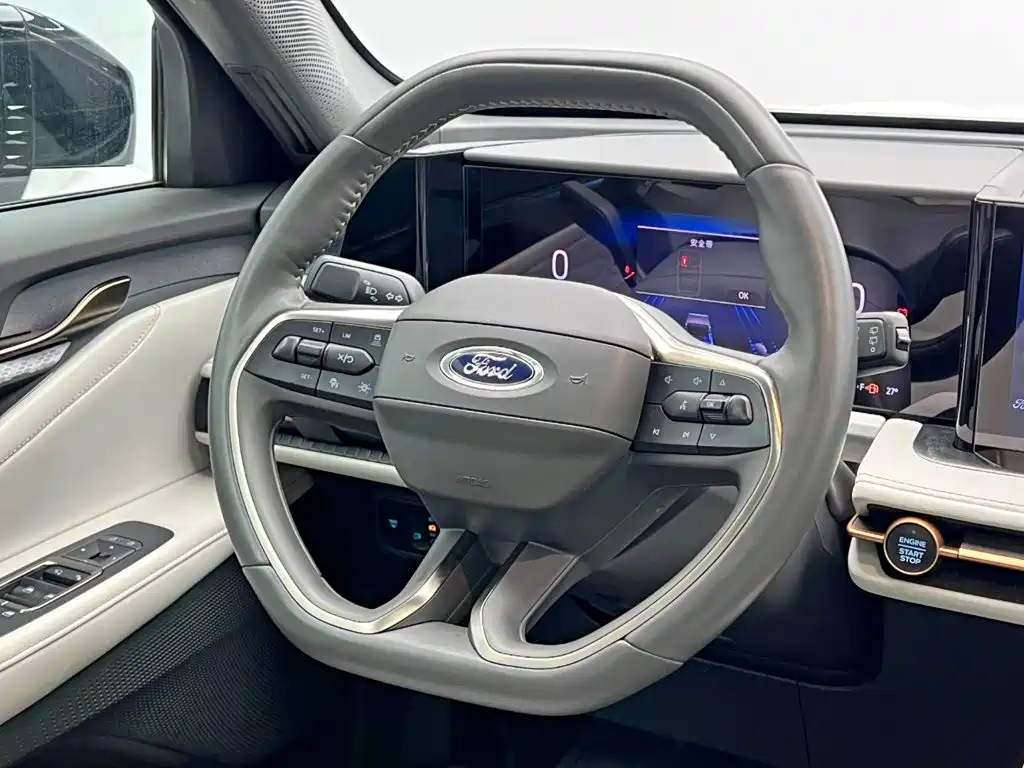 Ford Edge 2023 — фото 22