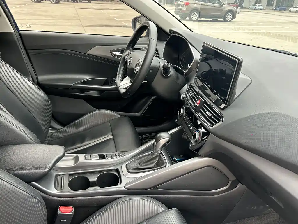Hyundai Fista 2020 — фото 10