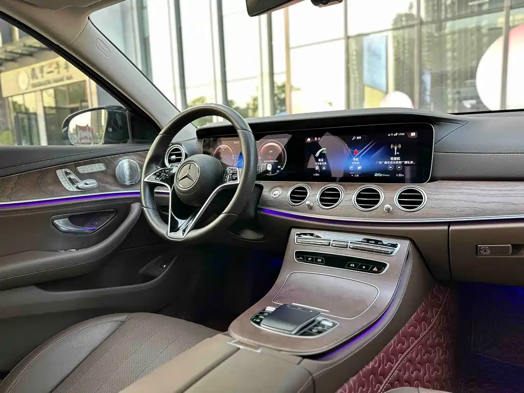 Mercedes-Benz E-Class 2022 — фото 25