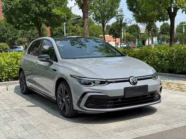 Volkswagen Golf 2022