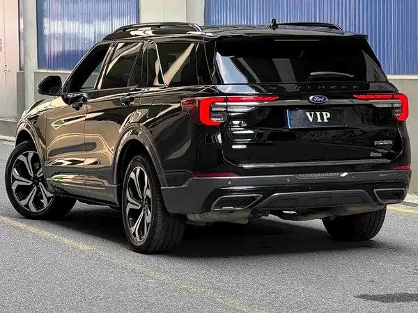 Ford Explorer 2023