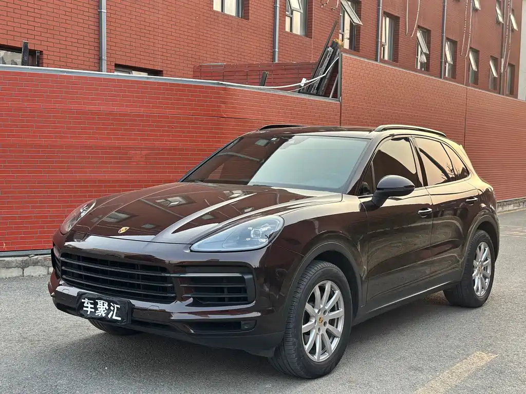 Porsche Cayenne 2018 — фото 1