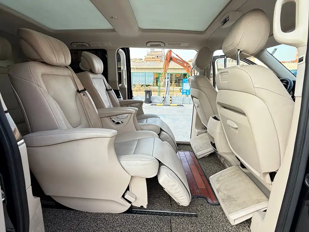 Mercedes-Benz V-Class 2016 — фото 9