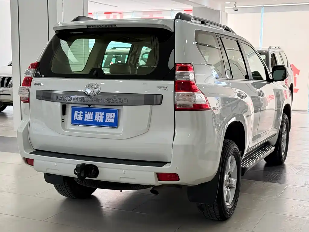 Toyota Prado 2016 — фото 17