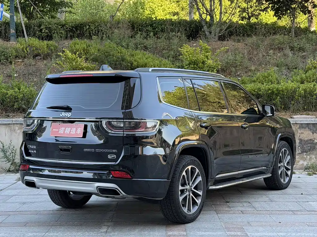 Jeep Grand Commander 2018 — фото 3