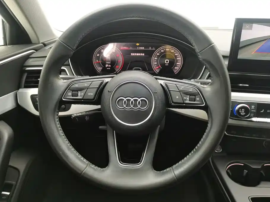 Audi A4L 2020 — фото 15