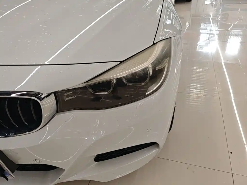 BMW 3 Series GT 2019 — фото 24