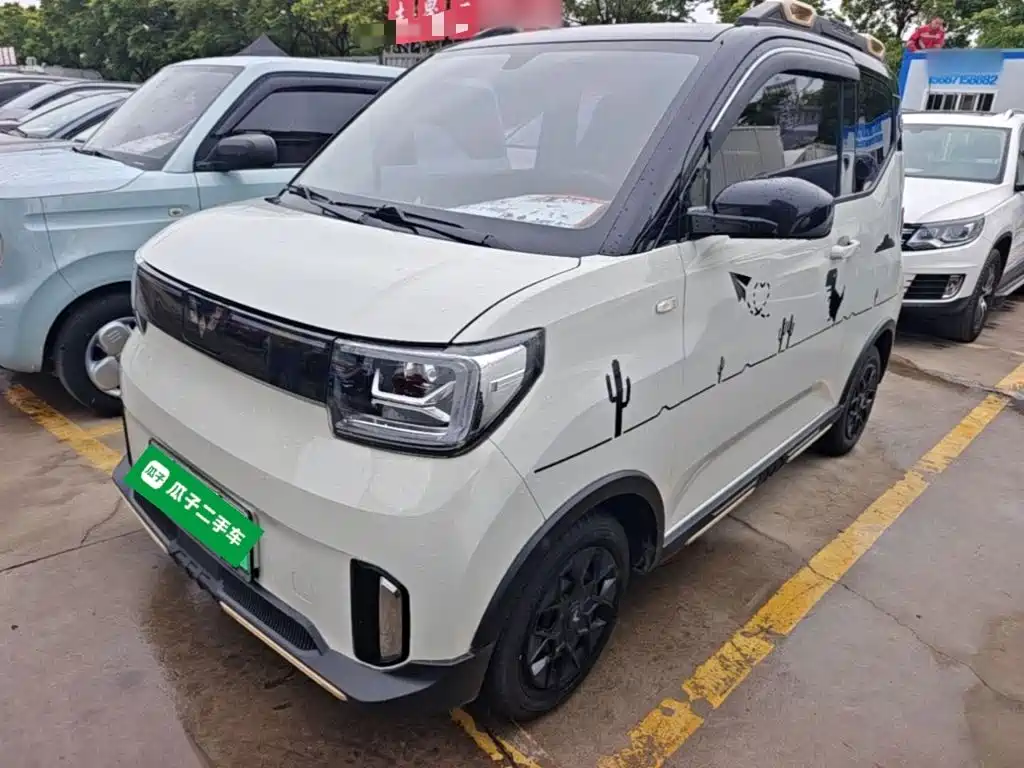 Wuling MINIEV 2022 — фото 1