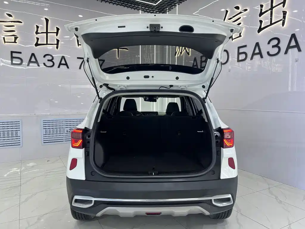 Kia KX3 2023 — фото 16