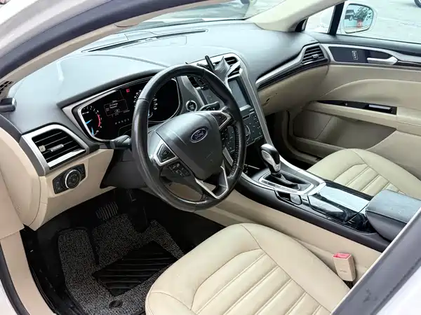 Ford Mondeo 2013