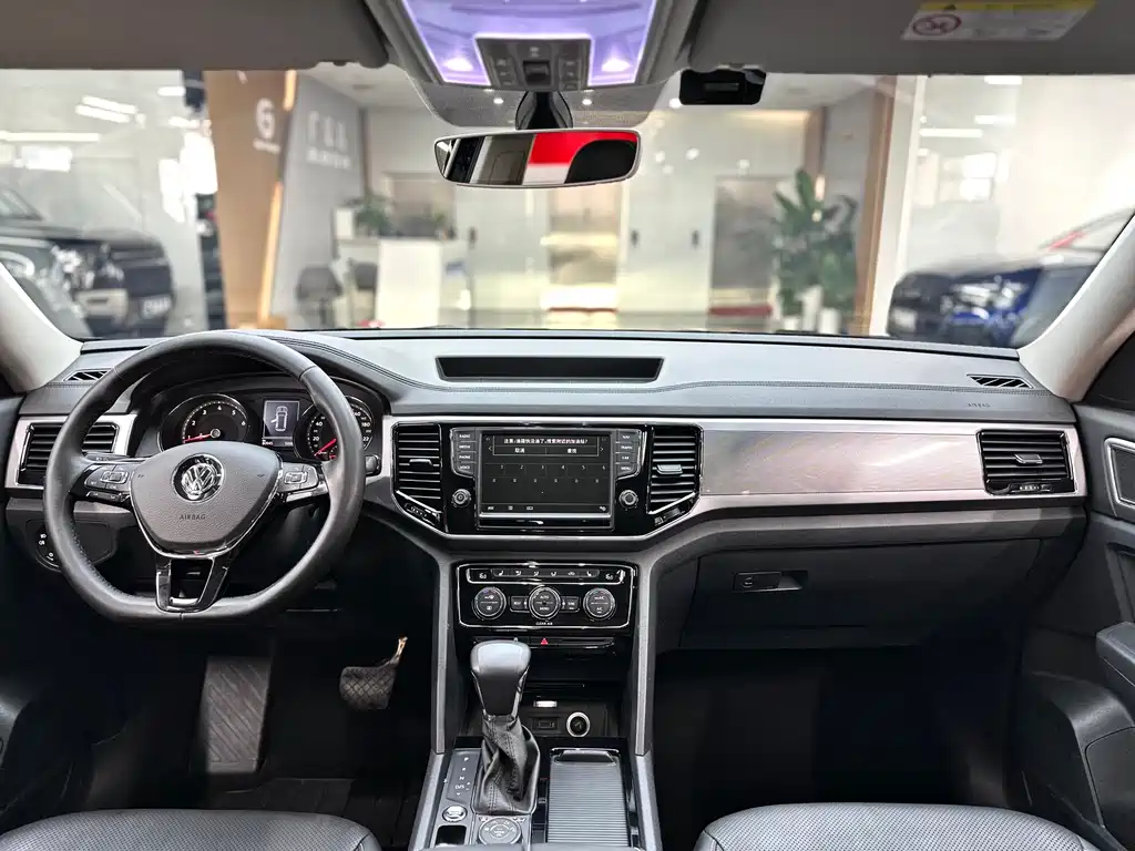 Volkswagen Teramont 2018 — фото 12