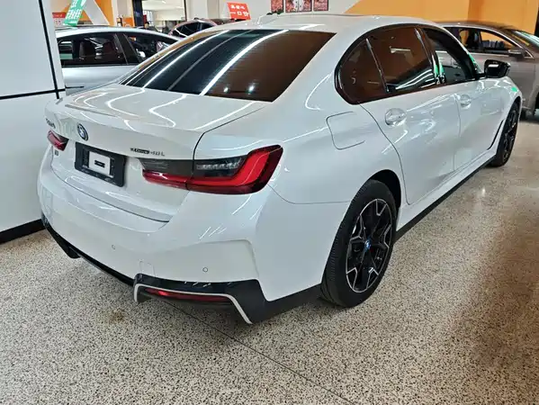 BMW i3 2023